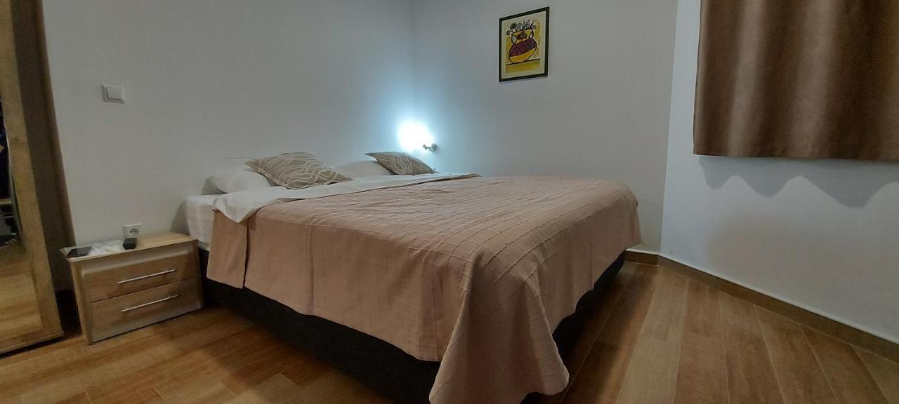 נאום Apartmani Barka מראה חיצוני תמונה