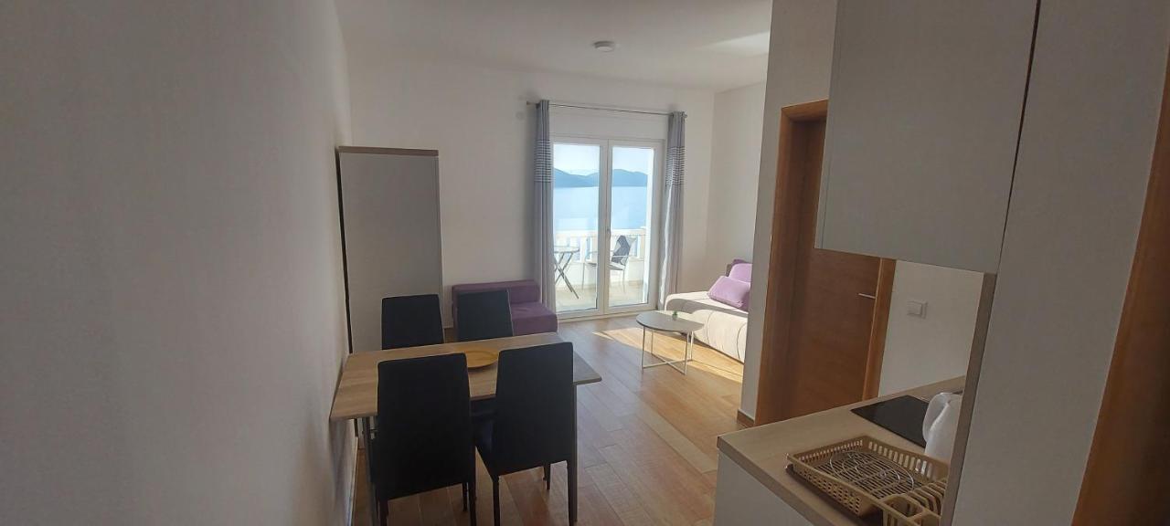 נאום Apartmani Barka מראה חיצוני תמונה