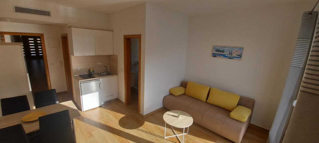 נאום Apartmani Barka מראה חיצוני תמונה