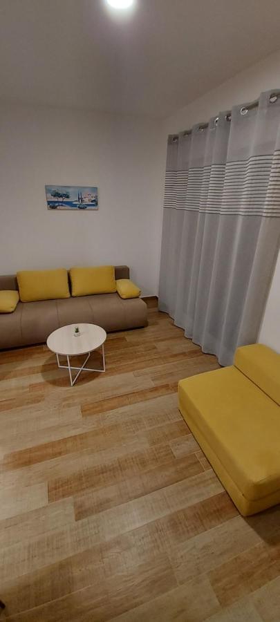 נאום Apartmani Barka מראה חיצוני תמונה
