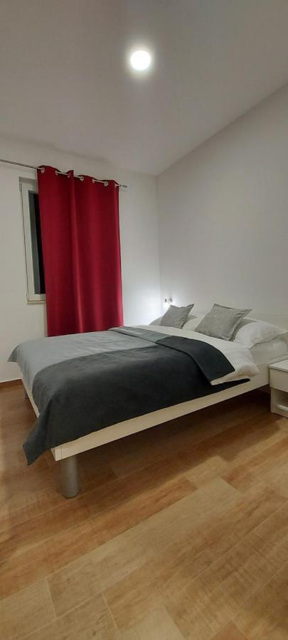נאום Apartmani Barka מראה חיצוני תמונה