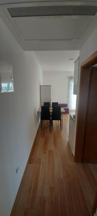 נאום Apartmani Barka מראה חיצוני תמונה