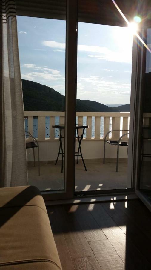 נאום Apartmani Barka מראה חיצוני תמונה